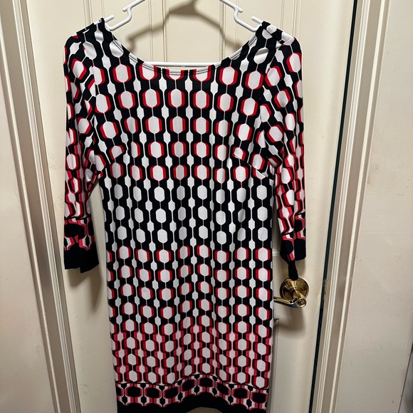 Vintage Patterned Dress in Red, Navy and White - Picture 3 of 4